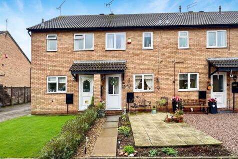 2 bedroom town house for sale
