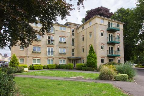 44 Sir Bernard Lovell Road, Malmesbury 2 bed apartment for sale