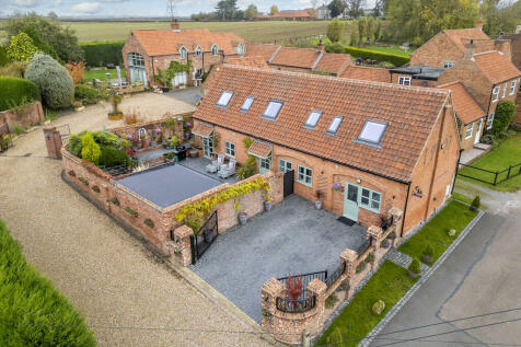 3 bedroom barn conversion for sale