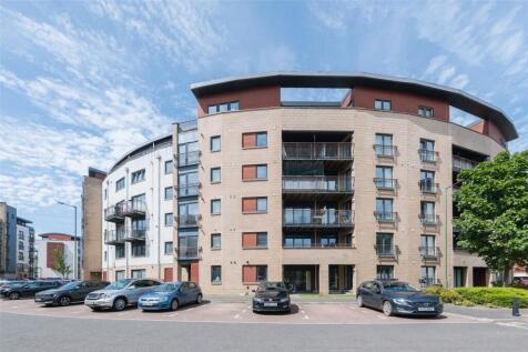7/11 East Pilton Farm Crescent... 2 bed apartment for sale