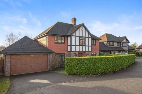 5 bedroom detached house for sale