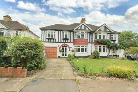 4 bedroom semi-detached house for sale