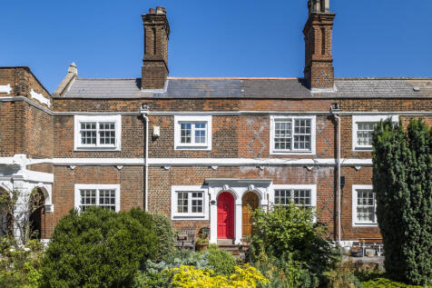 2 bedroom house for sale