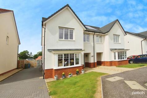 4 bedroom semi-detached house for sale