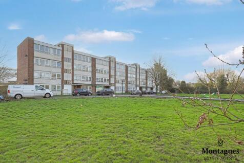 The Plain, Epping, CM16 2 bed apartment for sale