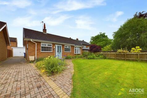 2 bedroom detached bungalow for sale