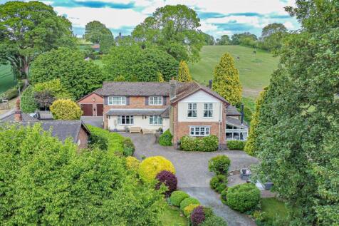 Blythe Bridge Road, Caverswall ST11 4 bed detached house for sale