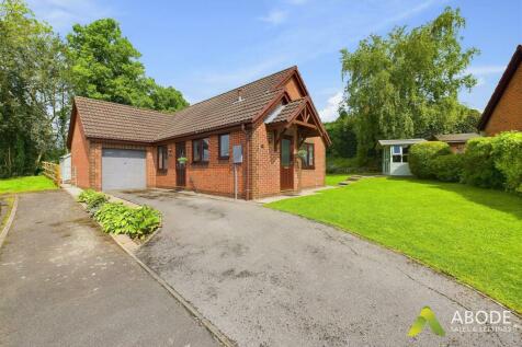 3 bedroom detached bungalow for sale