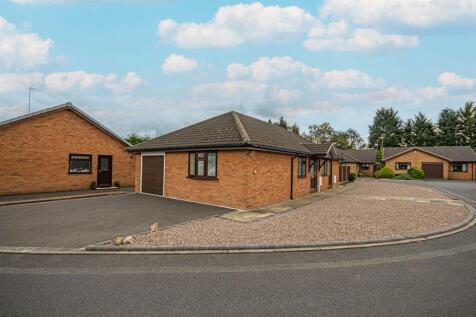 Sycamore Close, Uttoxeter ST14 2 bed detached bungalow for sale