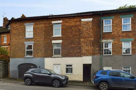 Station Street, Ashbourne DE6 2 bed terraced house for sale