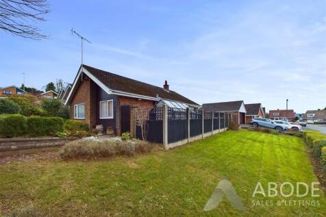 2 bedroom detached bungalow for sale