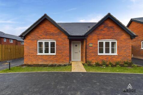 2 bedroom detached bungalow for sale