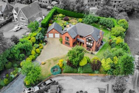 Sandon Road, Stone ST15 5 bed detached house for sale