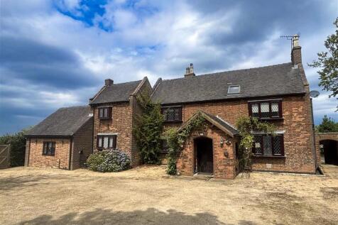 Greysich Lane, Burton On Trent DE15 5 bed house for sale