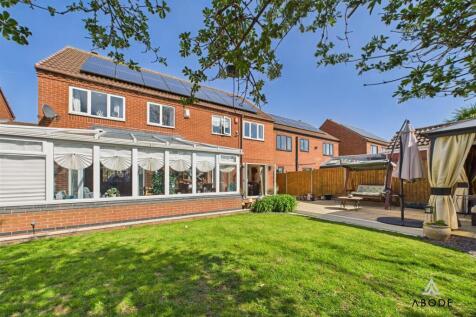 De Ferrers Croft, Stretton DE13 6 bed detached house for sale