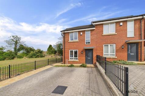 2 bedroom semi-detached house for sale