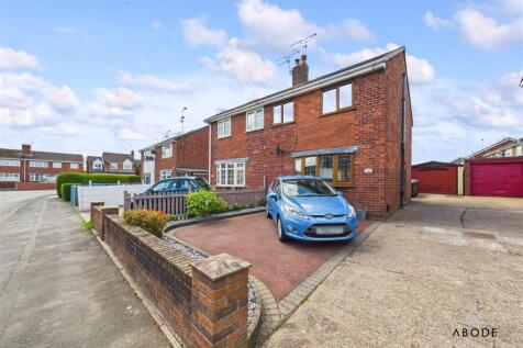 Bentley Road, Uttoxeter ST14 3 bed semi