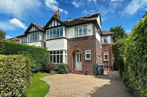 4 bedroom semi-detached house for sale