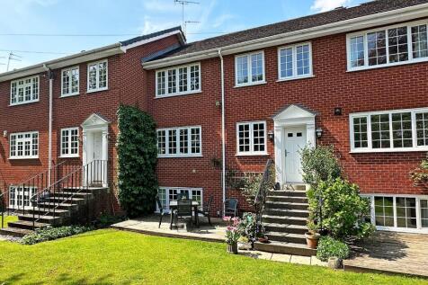 Ashley Court, Hale 4 bed townhouse for sale