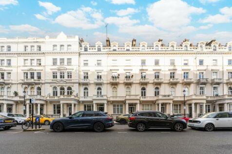 Queens Gate Terrace, South... 3 bed flat for sale