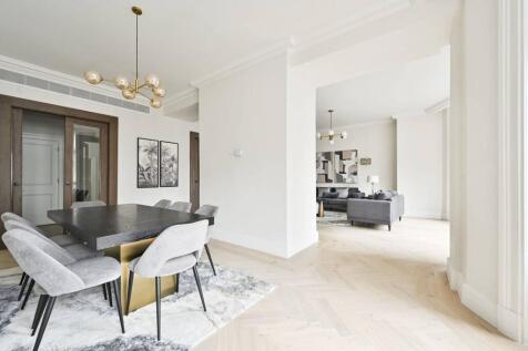 5 bedroom flat for sale