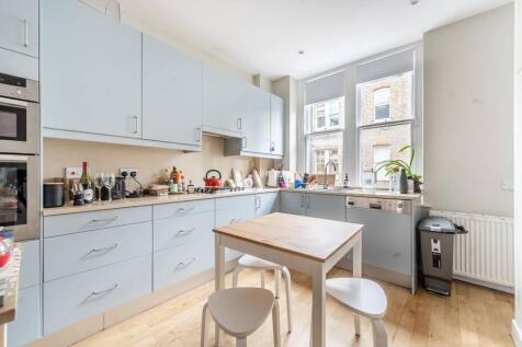 Ashburnham Road, Chelsea, London, SW10 3 bed flat for sale