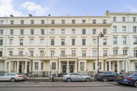 Stanhope Gardens, South Kensington... 2 bed maisonette for sale