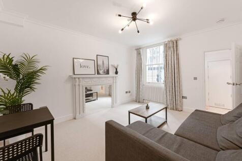 Cheniston Gardens, High Street... 1 bed flat for sale