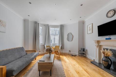Southwell Gardens, South Kensington... 1 bed flat for sale