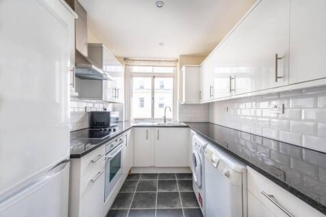Gloucester Terrace, Bayswater... 2 bed flat for sale