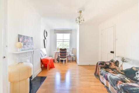Clanricarde Gardens, Notting Hill... 1 bed flat for sale