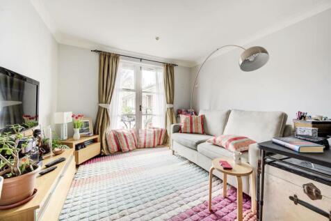 Brompton Park Crescent, Fulham... 1 bed flat for sale