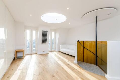 Lillie Road, Fulham, London, SW6 2 bed flat for sale