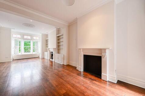 Gowan Avenue, Munster Village... 4 bed house for sale