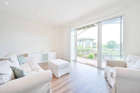 Kew Bridge Road, Brentford, TW8 2 bed flat for sale