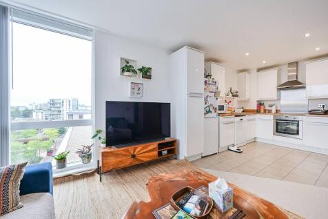Great West Quarter, Brentford, TW8 2 bed flat for sale