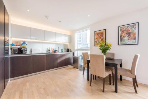 Pump House Crescent, Kew Bridge... 2 bed flat for sale