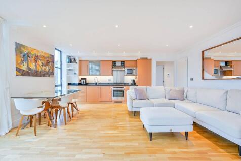 Point Wharf Lane, Brentford, TW8 2 bed flat for sale