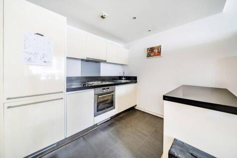 Great West Road, Brentford, TW8 1 bed flat for sale