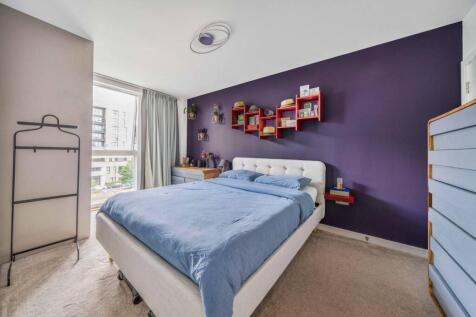 Whelan Road, South Acton, London, W3 2 bed flat for sale
