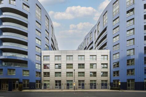 Queensland Road, Arsenal, London, N7 Studio for sale