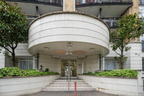 Pentonville Road, Islington, London, N1 2 bed flat for sale