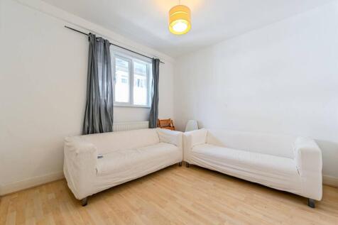 Angel House, Angel, London, N1 2 bed flat for sale