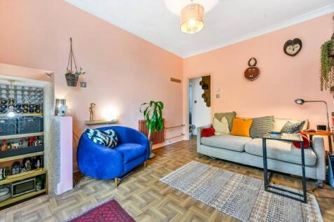 Arthur Road, Islington, London, N7 1 bed flat for sale