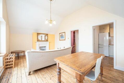 Greencroft Gardens, South Hampstead... 2 bed flat for sale