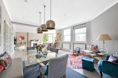 Kings Gardens, West Hampstead... 4 bed flat for sale