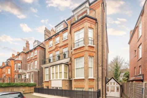 Fitzjohns Avenue, Hampstead, London, NW3 2 bed flat for sale