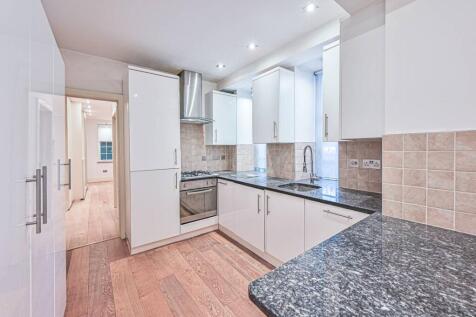 Hillside Court, Hampstead, London, NW3 2 bed flat for sale