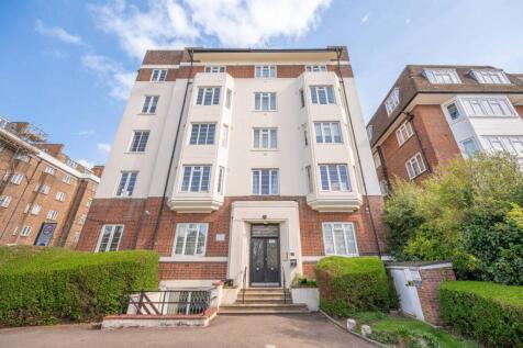 Hillcrest Court, Kilburn, London, NW2 3 bed flat for sale