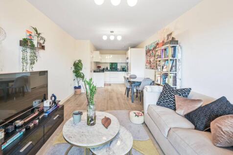 Omnibus House, Cricklewood, LONDON, NW2 2 bed flat for sale